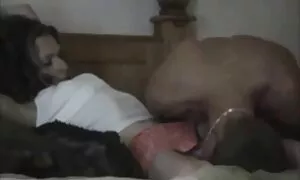 وضع الضيف فتاة في الغرفة. مقاطع سكس اجنبي تحميل