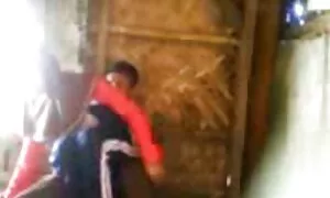 ذهبت الفتاة لتسلق شرنقة سكس اجنبي مقاطع فيديو
