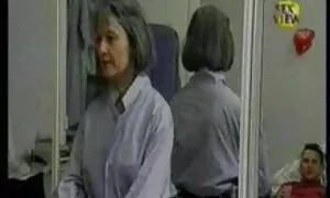 دفعت زيادة في الراتب لثلاث مقاطع سكس من الافلام الاجنبيه فتيات.