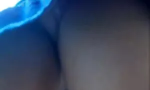 دونغ تعرف ما يجب القيام به مع أيدي لعوب. مقاطع اباحيه اجنبي
