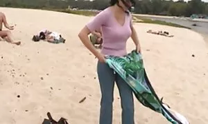 اثنين من العبيد تنظيف مقاطع سكس اجنبي مقاطع سكس اجنبي الثقوب ويهز للإلهة الأم.