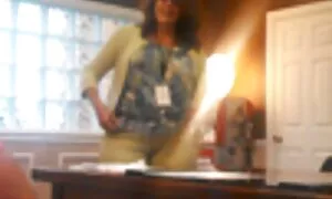 هناك مقاطع اجنبي سكس نفرك يديه ، حاول دلو سميك داخل الحفرة.