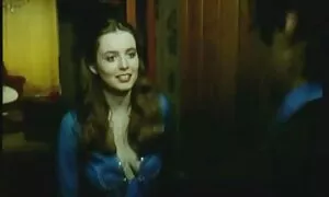 لعنه المكتب عندما ضحك عليه. مقاطع جنس اجنبيه