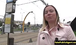 الفحص مقاطع سكس اجنبيه الطبي جعل الفتاة تبكي.