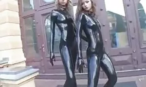 كان له حفرة الجنس مع مقاطع سكس اجنبي نار دسار الأزرق.