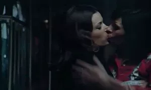 الأطباء غسل مقاطع فيديو سكس اجنبي وعربي مرضاهم وقبض عليه.